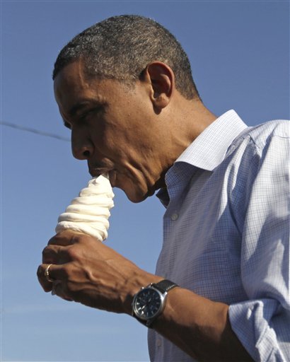 obama-eating-ice-cream-again